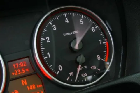 Секреты чистого двигателя: как высокие обороты способствуют "естественной" очистке мотора