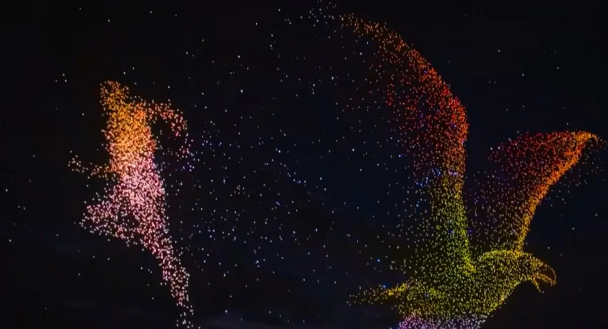 Китай устроил представление века: самое большое дрон-шоу в мире официально признано рекордом Гиннеса (видео) - today.ua