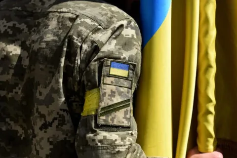 Україна житиме за законами війни щонайменше до лютого 2026-го: ВР ухвалила доленосне рішення