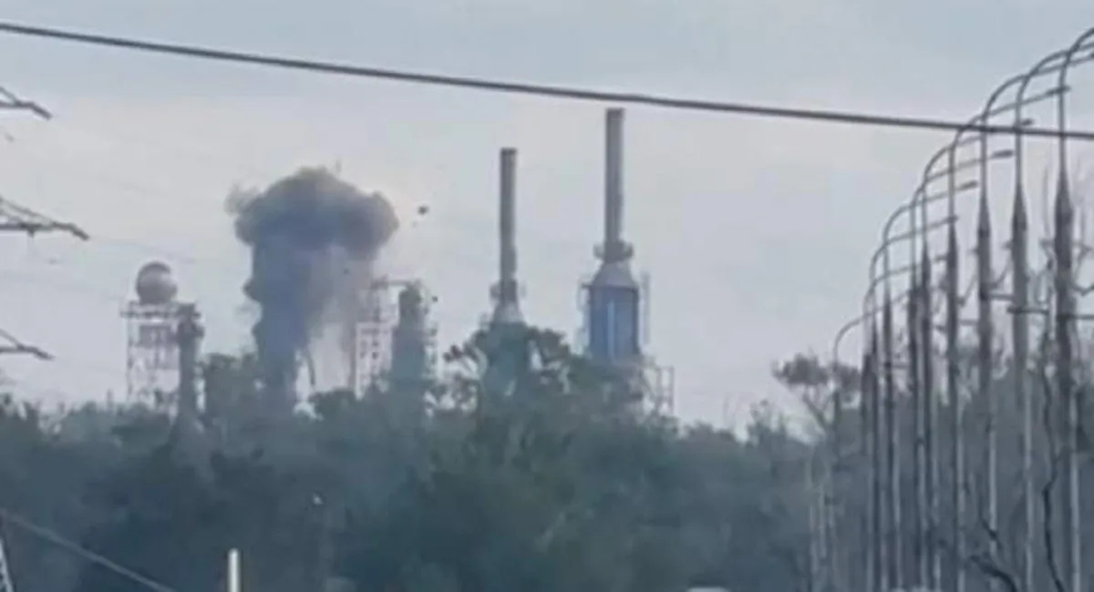 Українські дрони уразили завод з виробництва боєприпасів та НПЗ в Росії: деталі від Генштабу (відео) - today.ua