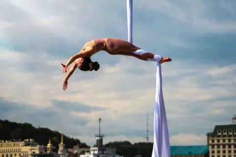 Кристина Потопальская: "Воздушные и акробатические номера — это визуальная кульминация шоу на круизных лайнерах"