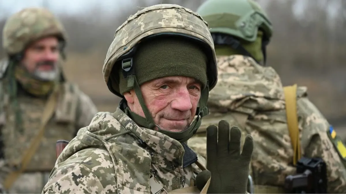 ТЦК могут отправить повестки пенсионерам: кому придется пройти ВВК - today.ua