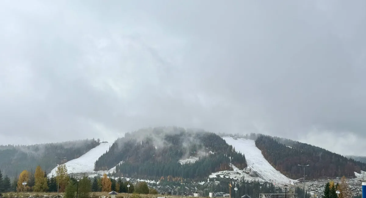 Буковель засыпало снегом: синоптики прогнозируют, что это только начало - today.ua