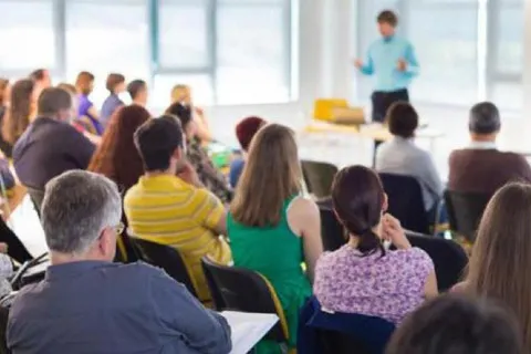 Збір грошей у школах: що говорить закон про внески від батьків