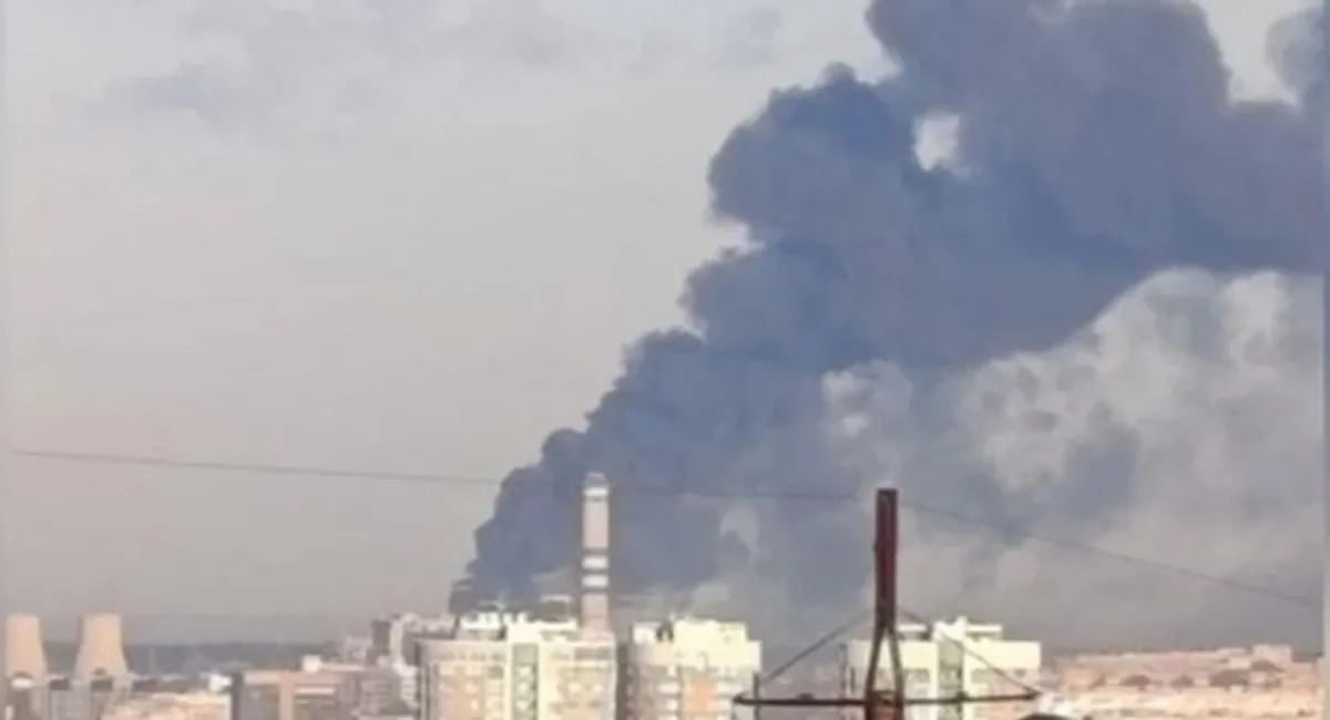 В Крыму после атаки дронов горят две нефтебазы (фото, видео) - today.ua