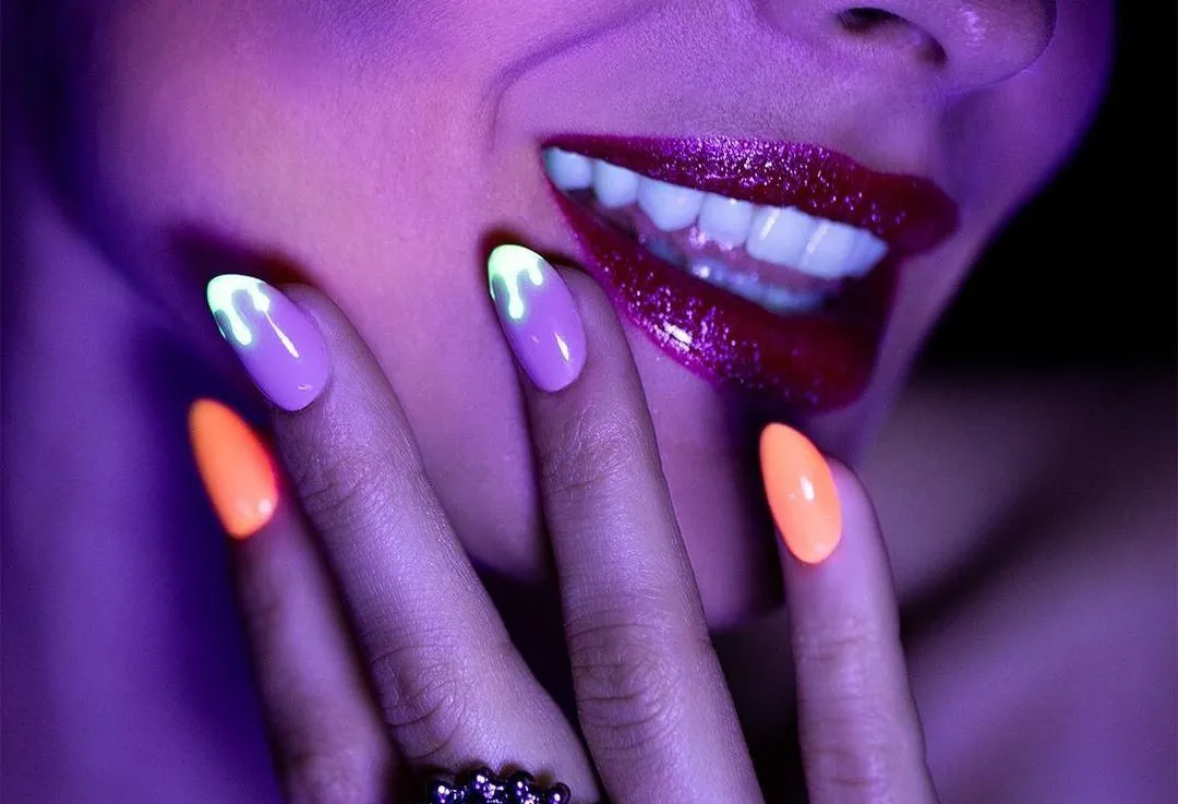 Маникюр на Хэллоуин: 10 жутко-красивых идей украшения ногтей для праздника - today.ua