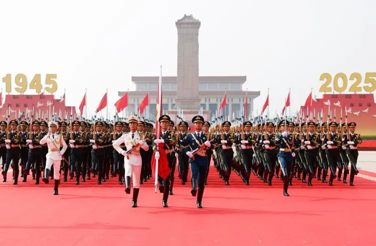 У Пекіні пройшов найбільший військовий парад в історії Китаю (фото, відео) - today.ua