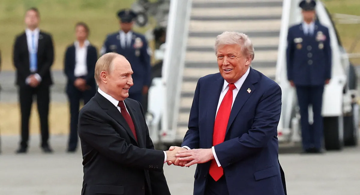 Зустріч Трампа і Путіна відклали на невизначений термін: у Білому домі назвали причину - today.ua