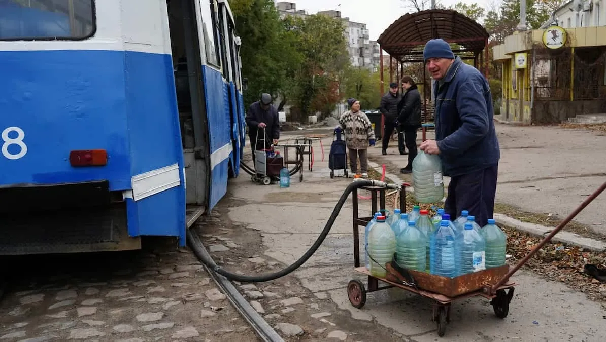 Украинцы будут умирать от некачественной воды не меньше, чем от войны: власти не могут предотвратить коммунальную катастрофу Украинцы будут умирать от некачественной воды не меньше, чем от войны: власти не могут предотвратить коммунальную катастрофу - today.ua