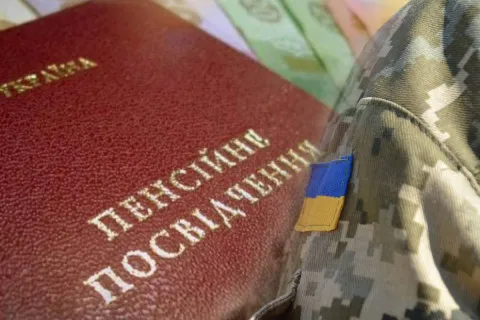 Пенсійний фонд розкрив, скільки військових пенсіонерів призовного віку в Україні