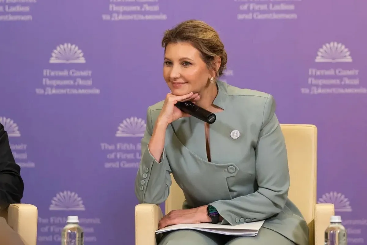 Олена Зеленська зустрінеться з Меланією Трамп: які теми планують обговорити перші леді Олена Зеленська зустрінеться з Меланією Трамп: які теми планують обговорити перші леді - today.ua