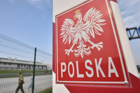 Польща несподівано закриває кордон з Білоруссю: що стоїть за рішенням Туска