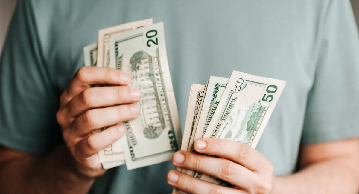 Доллар резко подорожал до нового рекорда: курс валют от НБУ на 10 марта - today.ua