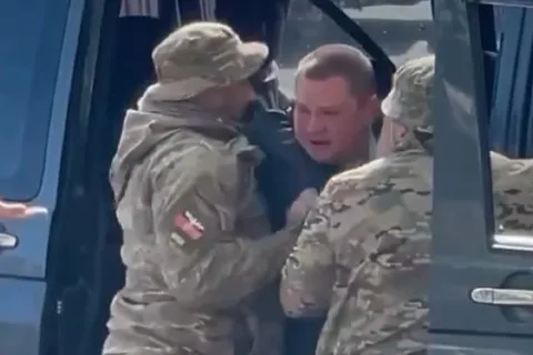 "Добровольцы" на бумаге: адвокат раскрыл шокирующую схему мобилизации