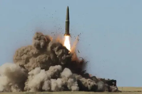 РФ адаптирует ракеты к санкциям: чем враг заменил западные детали