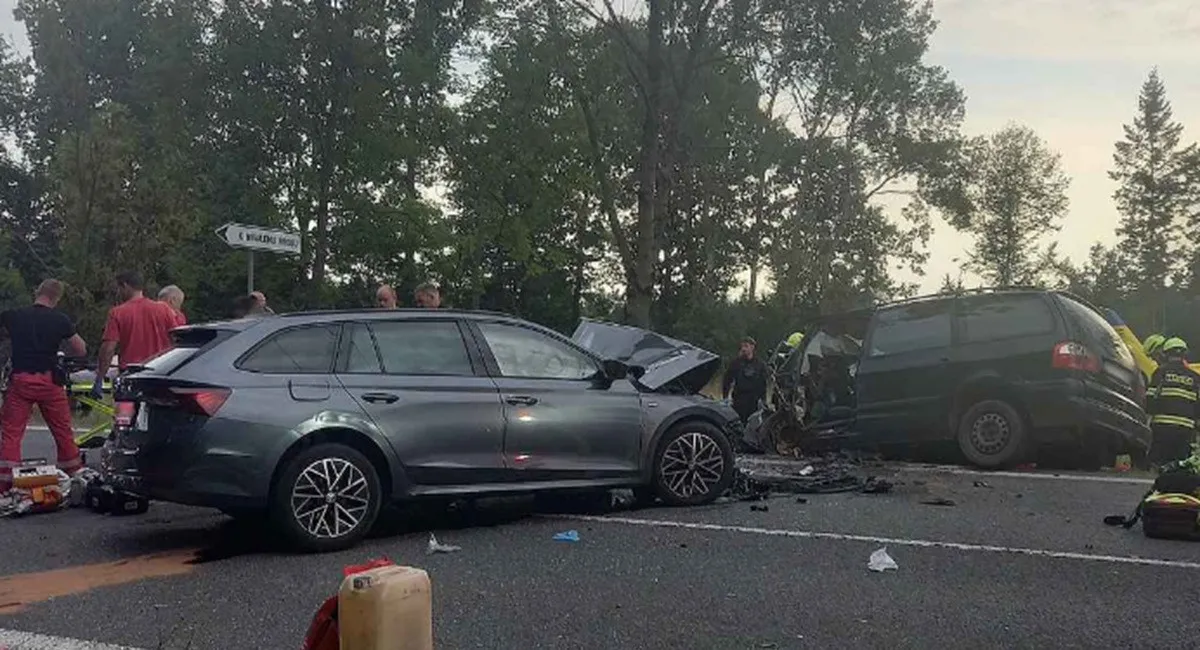 Одна из самых громких трагедий года для Закарпатья: лобовое столкновение в Чехии унесло три жизни (фото) - today.ua