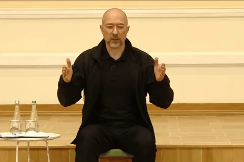 Шмыгаль назвал астрономическую сумму, которая потребуется Украине в следующем году для содержания армии