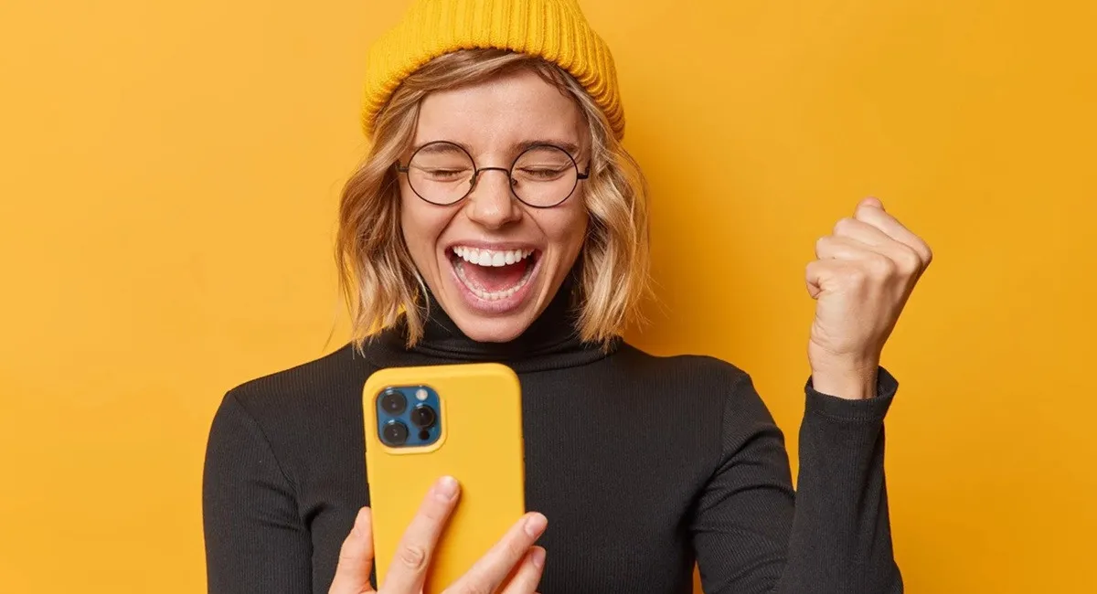 Укрпошта робить життя українців простішим: які можливості доступні клієнтам з новим додатком - today.ua