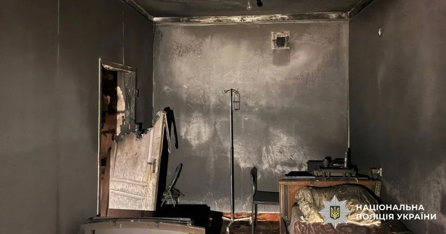 В Ужгороде загорелась городская больница: есть погибший, почти 70 больных эвакуировано (фото, видео) В Ужгороде загорелась городская больница: есть погибший, почти 70 больных эвакуировано (фото, видео) - today.ua