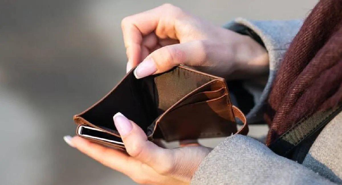 Пенсии и зарплаты под угрозой: как решение ЕС влияет на благосостояние украинцев - today.ua