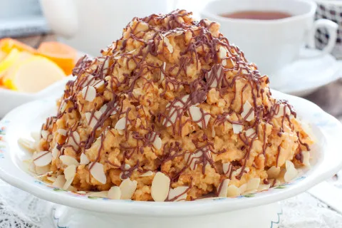 Торт на скорую руку: как быстро приготовить вкусный десерт на завтрак