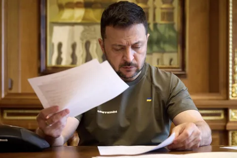 Зеленский официально получил проект "мирного плана" от США: что известно