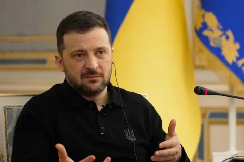 Украина выведет войска из Донбасса только при одном условии: Зеленский рассказал подробности