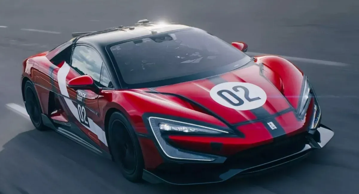 Разогнался почти до 500 километров: китайский гиперкар показал рекордную скорость на треке - today.ua