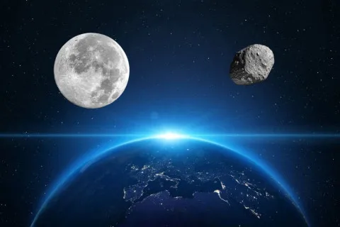 Астероид с гигантской массой может врезаться в Луну: NASA готовит ядерную ракету, чтобы его сбить