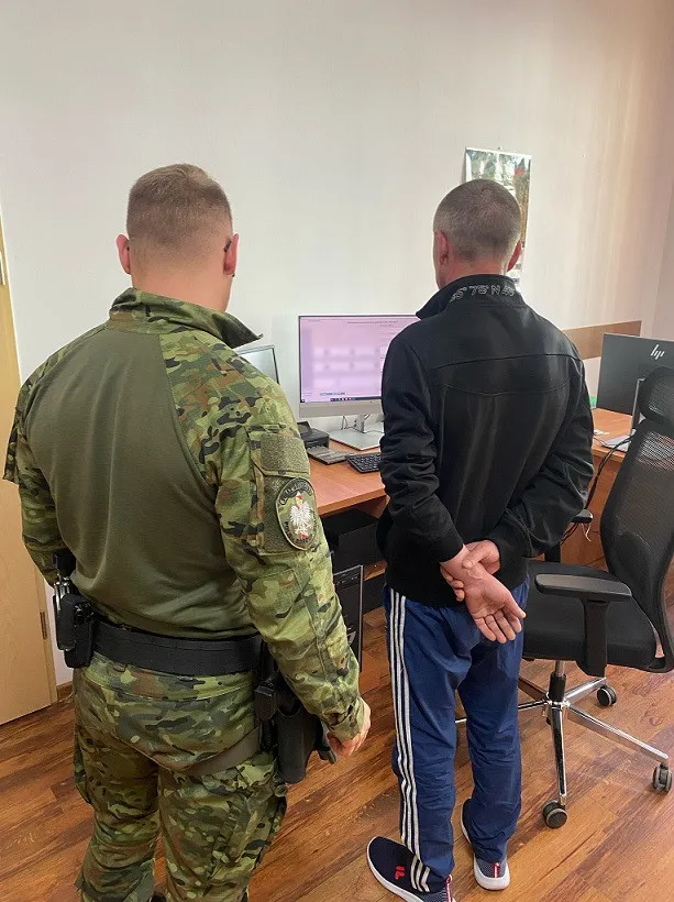 Польша продолжает депортацию украинцев: передают на границе из рук в руки - today.ua