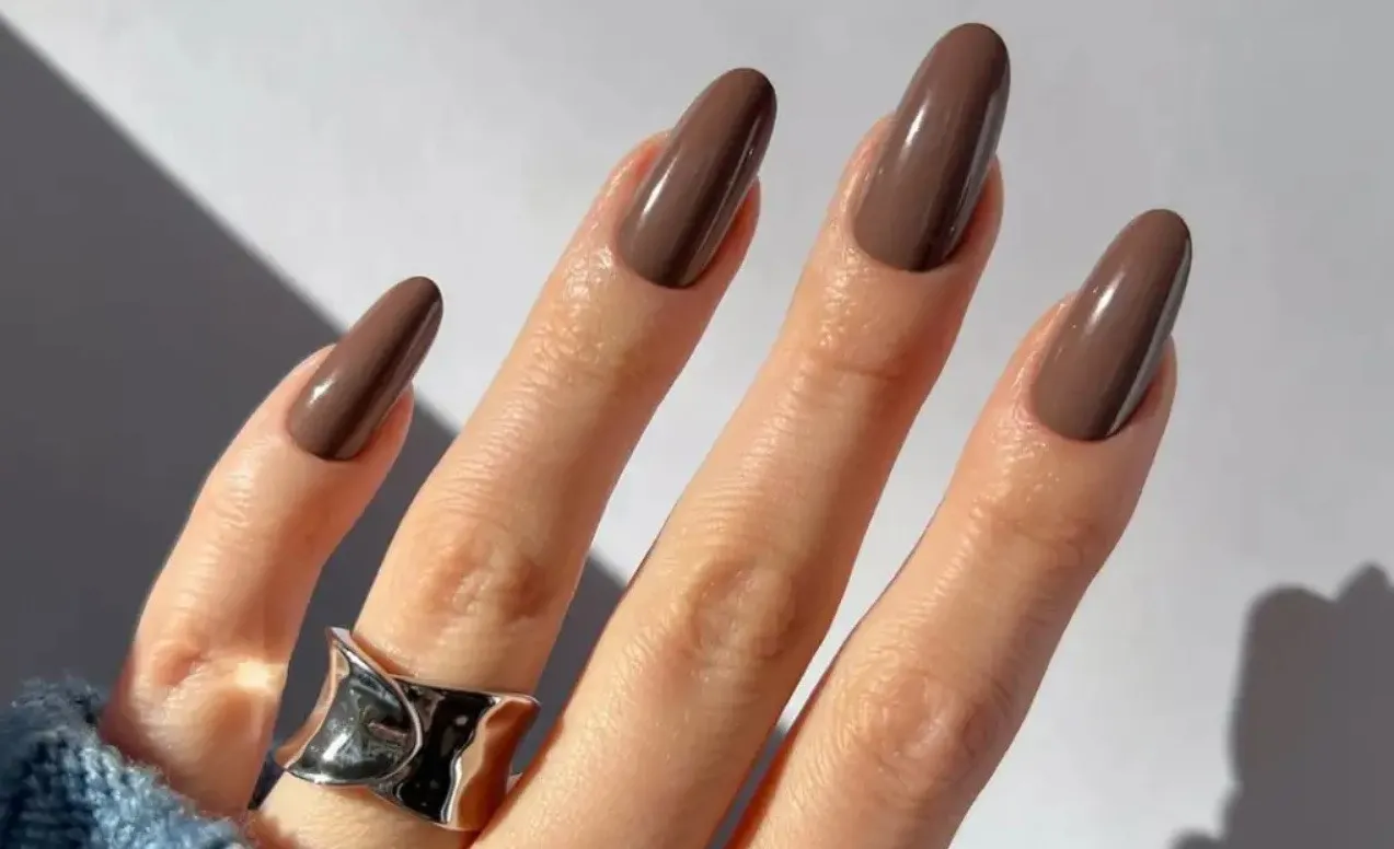 Самый модный осенний маникюр: какие оттенки и дизайны помогут создать эффектный нейл-арт Самый модный осенний маникюр: какие оттенки и дизайны помогут создать эффектный нейл-арт - today.ua