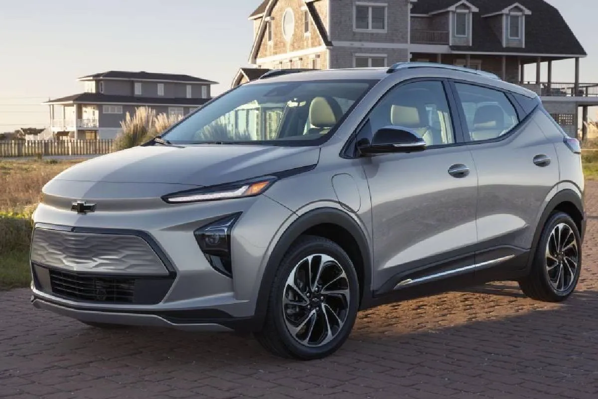 Бюджетная замена батареи: топ электрокаров с самым дешевым обслуживанием Бюджетная замена батареи: топ электрокаров с самым дешевым обслуживанием - today.ua