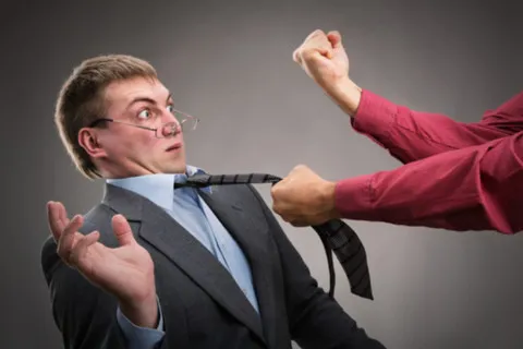 Колектори отримали доступ до даних про боржників ЖКГ Києва: що загрожує неплатникам