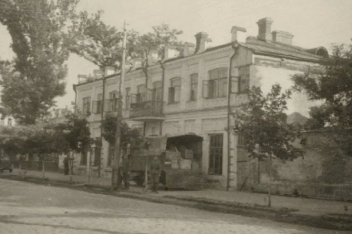 В одном из областных городов под фундаментом ЦУМа нашли кладбище жертв НКВД: власти это замалчивали - today.ua