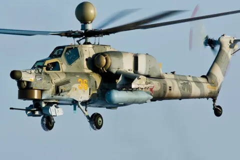 Українські захисники FPV-дроном збили російський гелікоптер Мі-28 (відео)