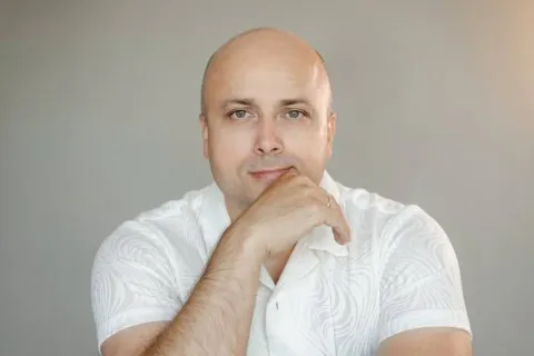 Пів мільйона товарів на рік: як українець Олександр Пасічник створив у США логістичний хаб світового рівня