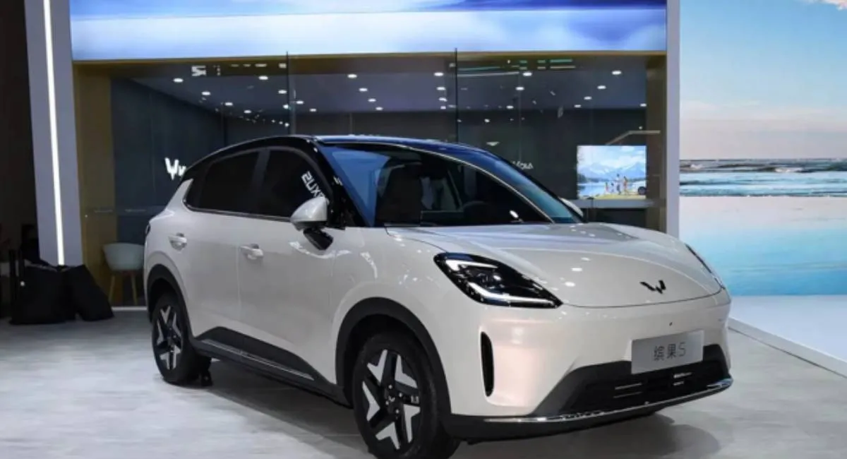 Электрокар за $9 000 — уже не фантастика: General Motors представила бюджетный кроссовер Wuling Binguo S - today.ua