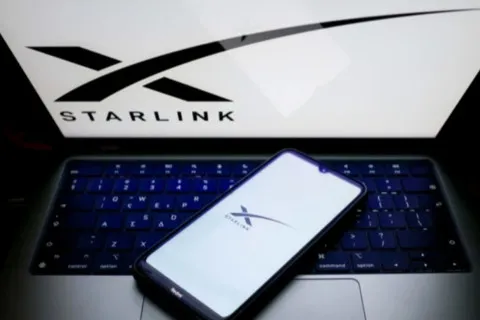 Киевстар подключает украинцев к Starlink: как получить спутниковый интернет прямо в телефон