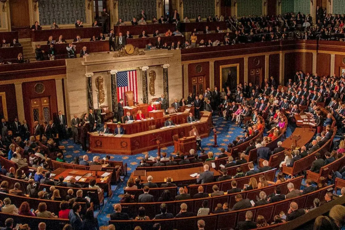 Вашингтон на межі шатдауну: як бюджетна криза у США вплине на Україну Вашингтон на межі шатдауну: як бюджетна криза у США вплине на Україну - today.ua