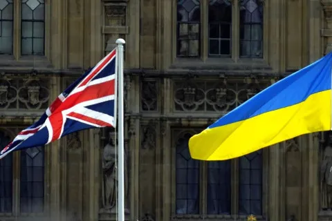 Британия откажет большинству украинцев в бессрочном виде на жительство: какие требования предъявили мигрантам