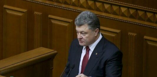 Порошенко вимагає від Ради ухвалити рішення про скасування е-декларування активістів - today.ua