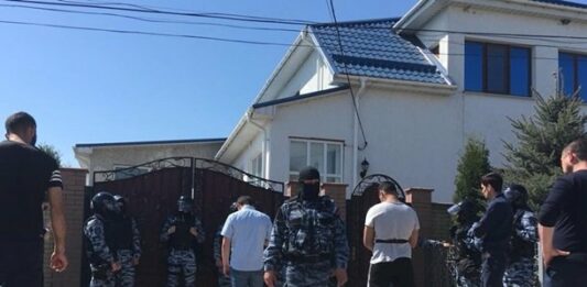 ФСБ проводить масові обшуки у кримських татар в окупованому Криму - today.ua