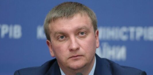 Петренко: Несплата аліментів буде підставою для недопуску на держслужбу - today.ua