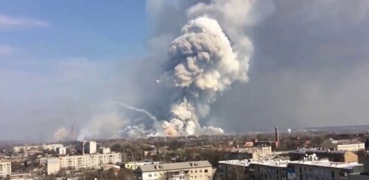 Вибухи у Балаклії: силовики назвали версії причин пожежі - today.ua