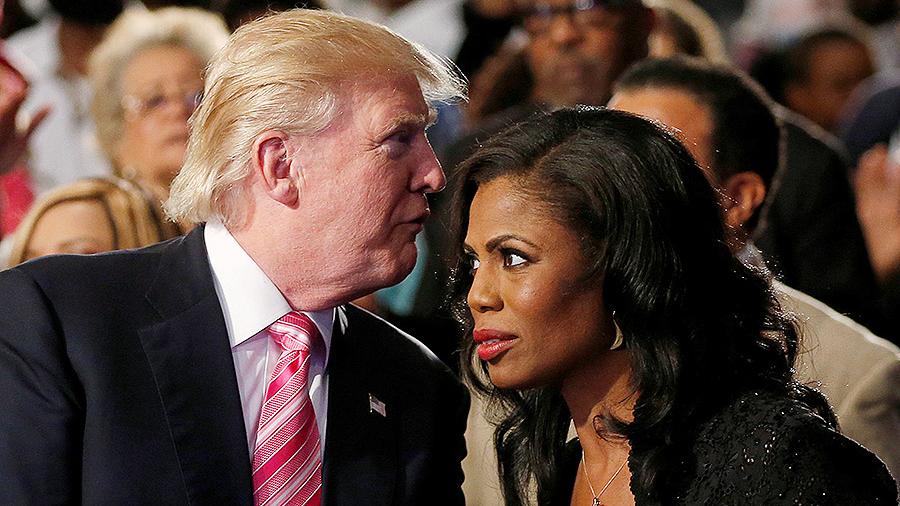 Екс-радниця Трампа оприлюднила розмови, які записувала у Білому домі - today.ua