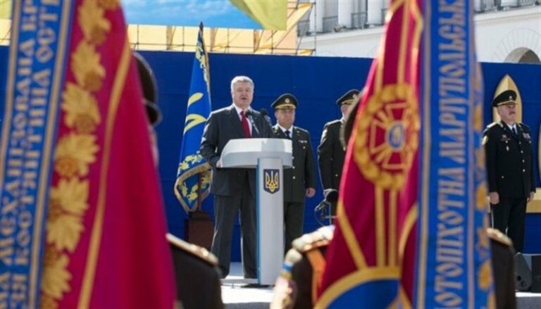 Порошенко планує закріпити курс на ЄС і НАТО в Конституції - today.ua