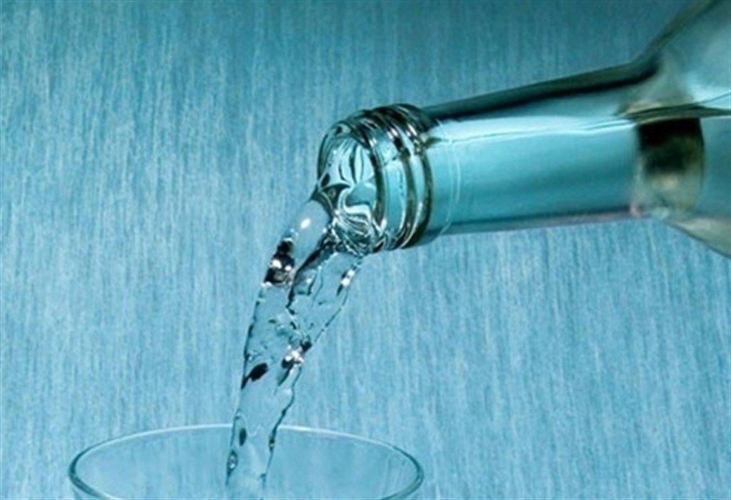 Близько 20 тисяч людей в Іраку отруїлись питною водою