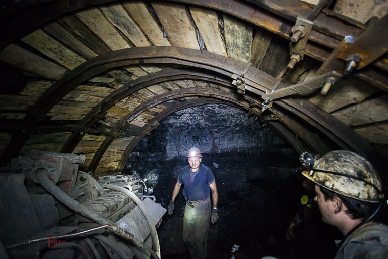 Кабмин выделил из резервов 100 млн на погашение долга перед шахтерам - today.ua