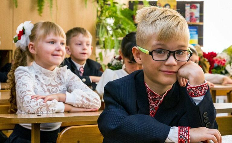 В этом году в первый класс пойдут более 400 тыс. детей - today.ua