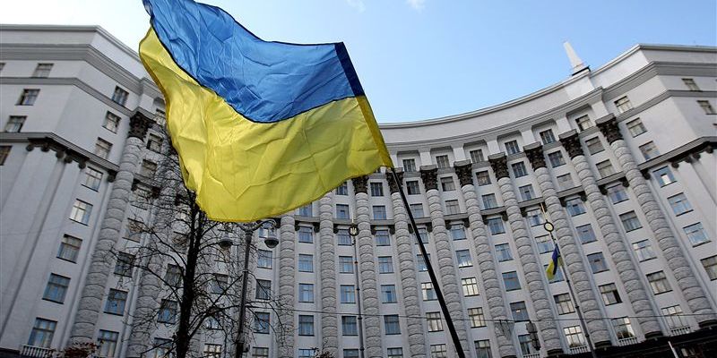 Украинские должники не смогут перерегистрировать и снять с учета свои машины